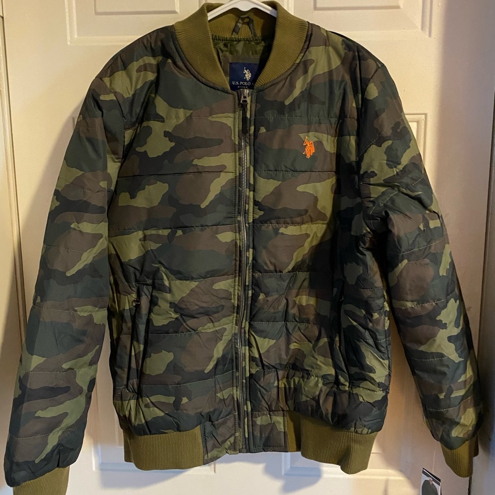 Men’s Medium Polo Winter Jacket